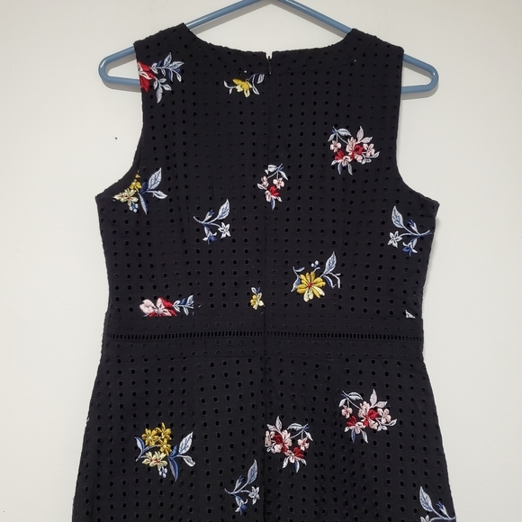 NWT Ann Taylor Embroidered Floral Eyelet Sheath Dress - Picture 7 of 8